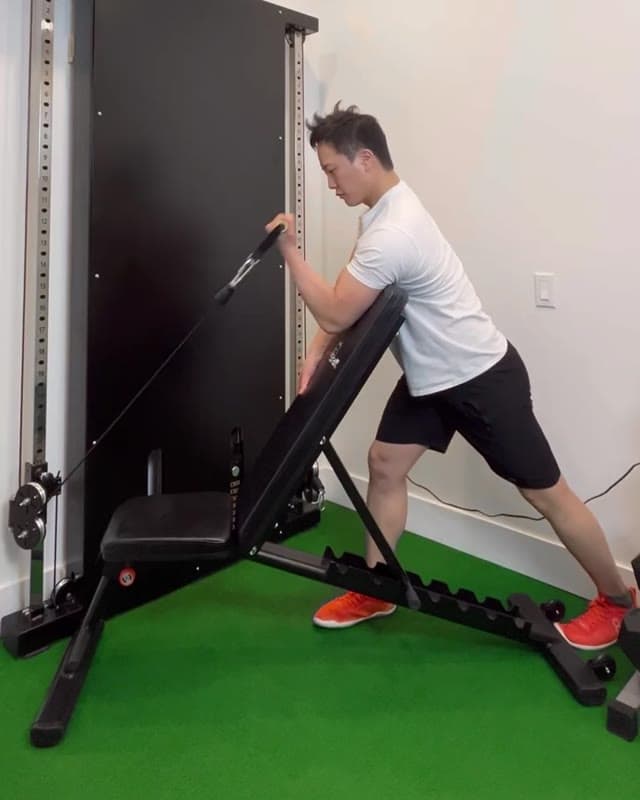 Cable Preacher Curl