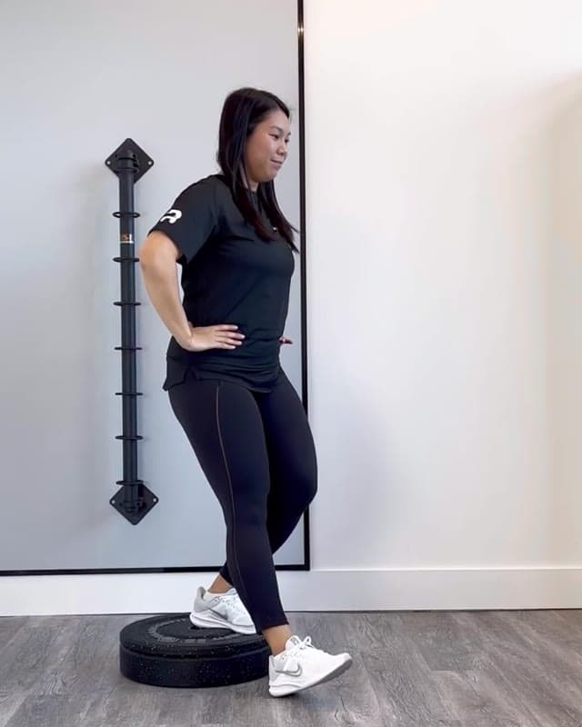 Patrick Step Up - unilateral VMO, Vastus medial is oblique and quadriceps strengthening exercise