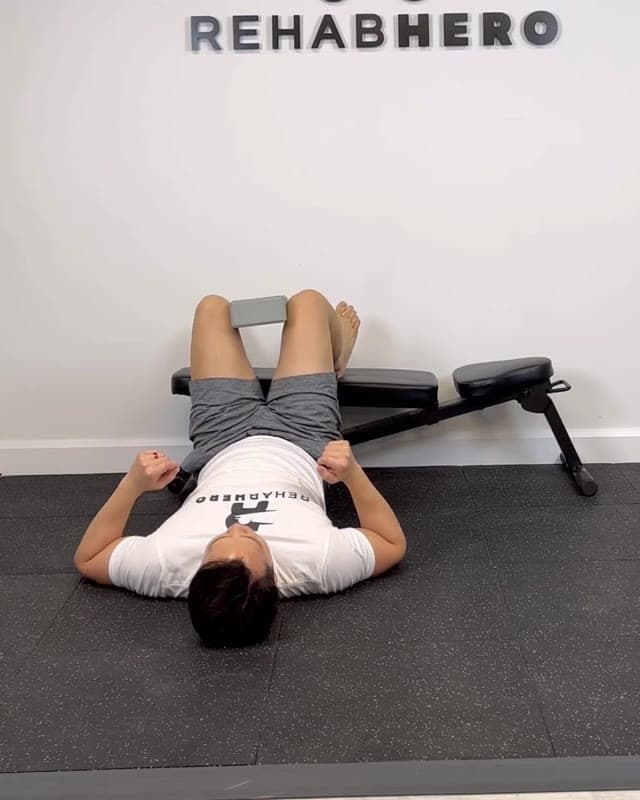 Internal Rotation Hip Lift