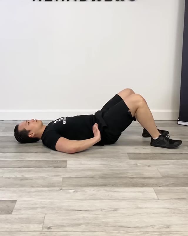 仰卧骨盆倾斜