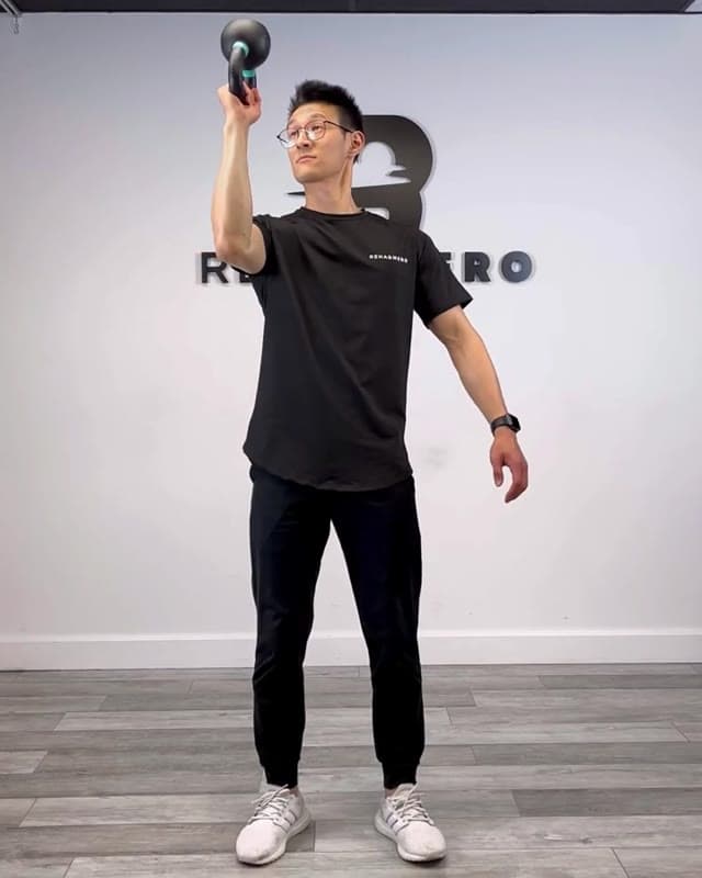 壶铃持重行走