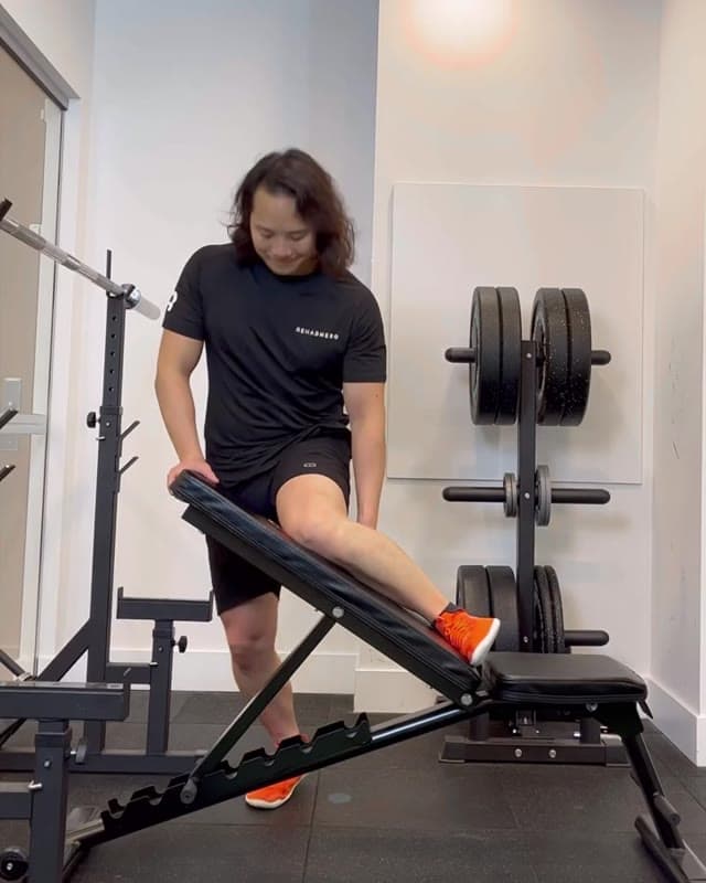 Incline Reverse Pigeon