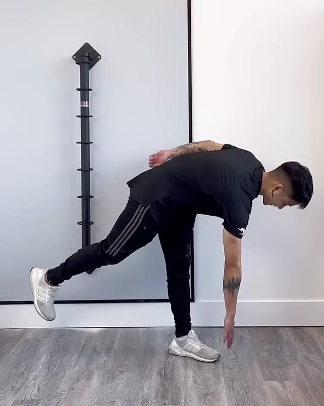 Single Leg Toe Touch