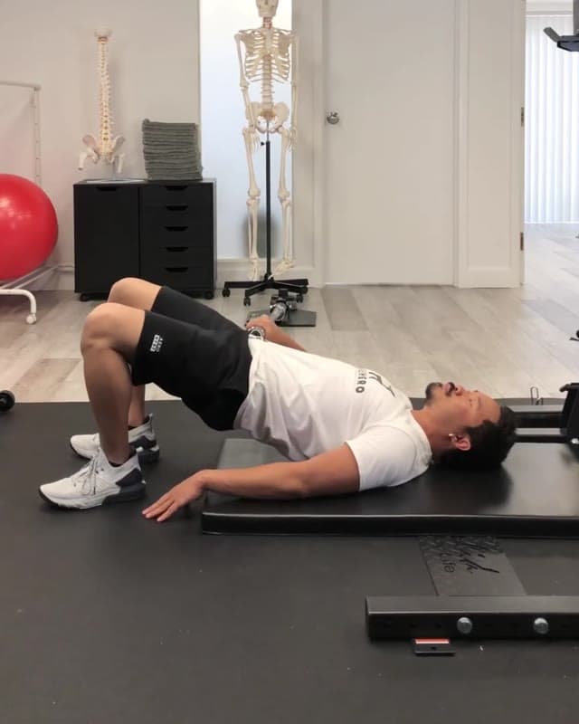 Landmine Glute Bridge - Butt Workout for the Gluteus Maximus