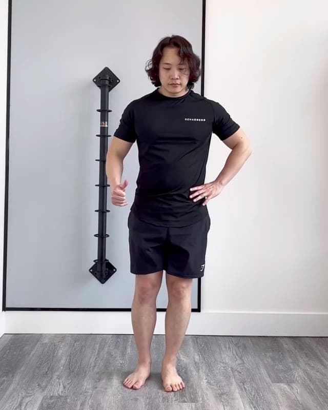 站立髋部下沉