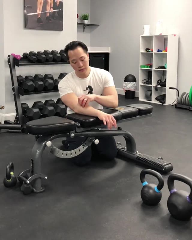 腕部共同伸肌按摩