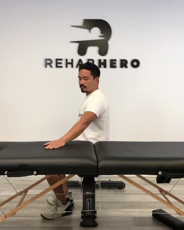 肩关节肩胛平面上举桌面滑动