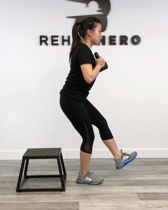 Eccentric Goblet Pistol Box Squat