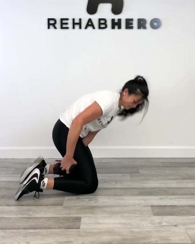 Dumbbell Donkey Kick - Hamstring strengthening exercise