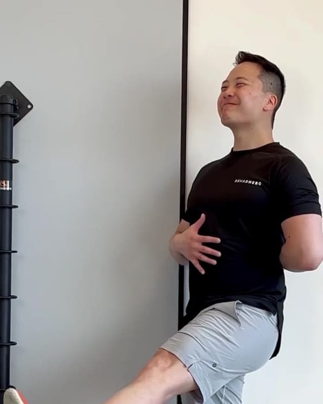 直腿抬离