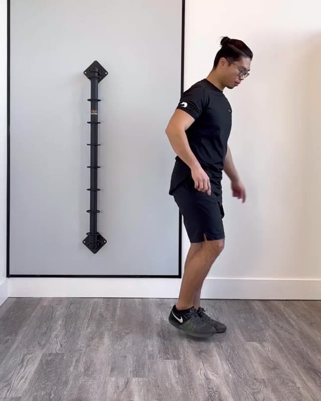 时钟式罗马尼亚硬拉