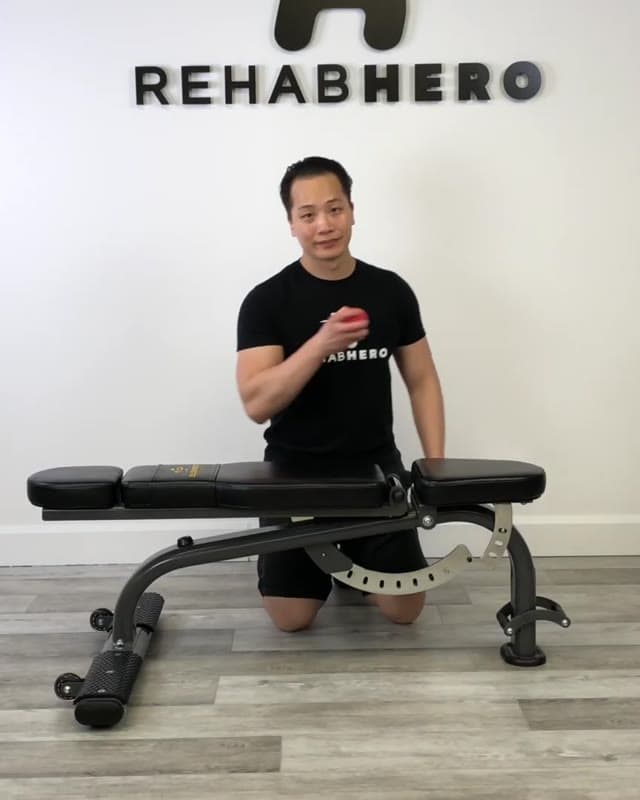 Triceps Active Massage