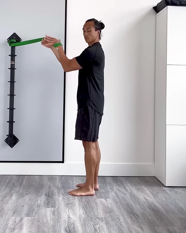 Banded Lats Stretch