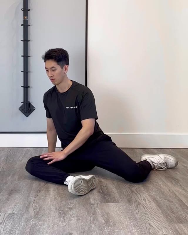 90/90 抬膝