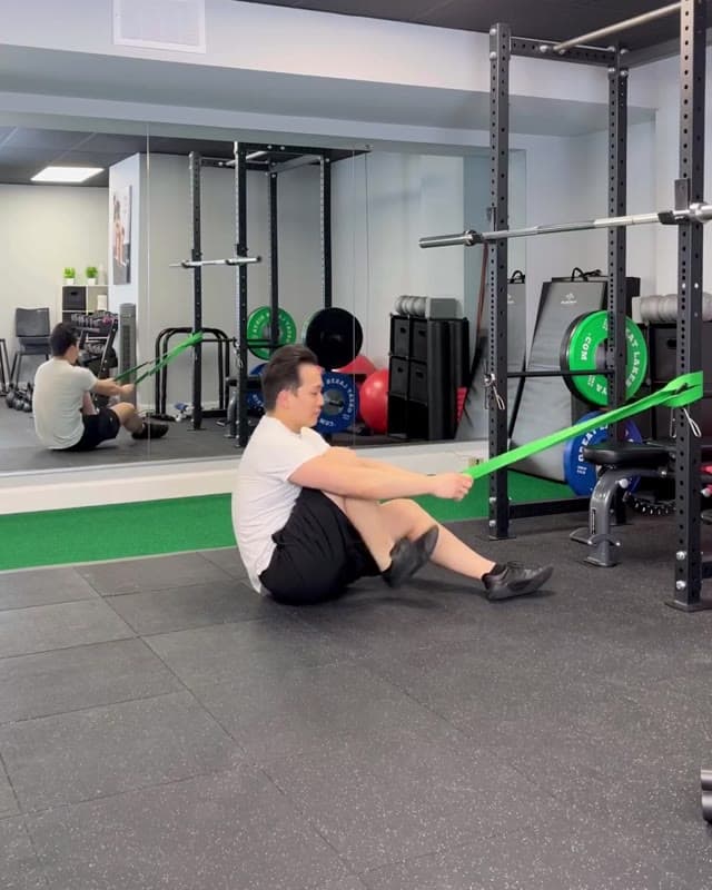 Banded Hip Distraction