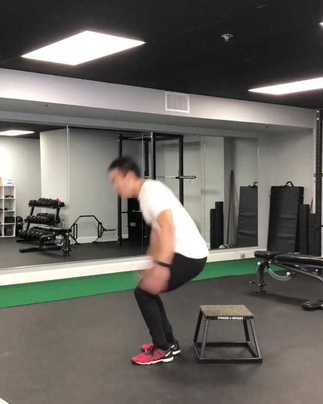 Depth Jump - Vertical Training and Plyometrics Exercise