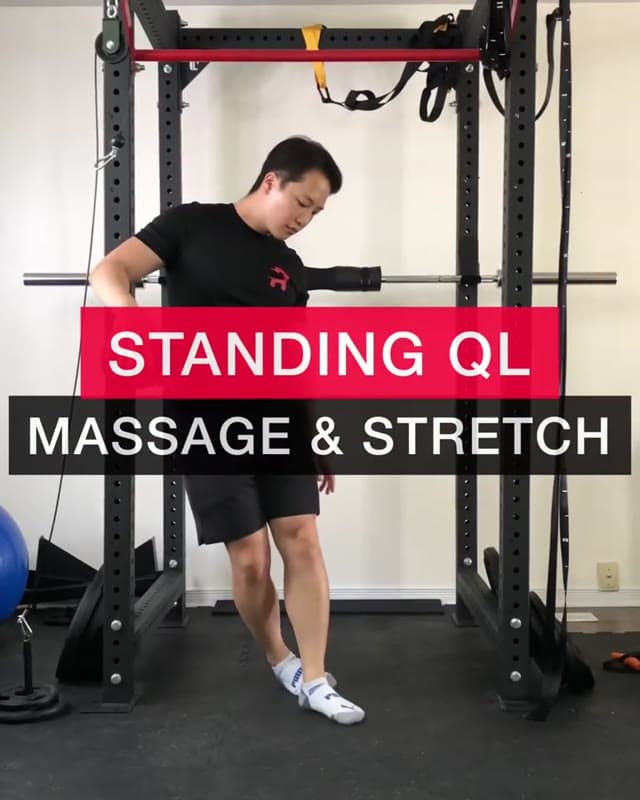 站立位腰方肌按摩与拉伸