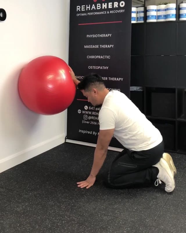 Wall Ball Shoulder Squares
