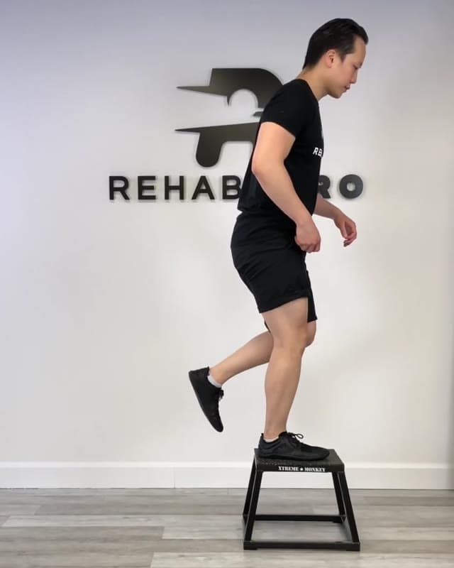 Eccentric Step Up - Quadriceps Tendon strengthening exercise