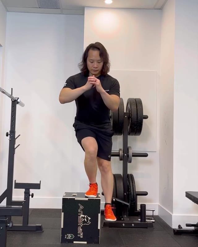 侧向下台阶