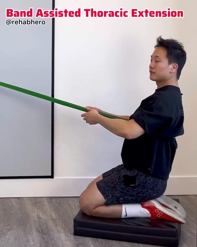 弹力带辅助胸椎伸展