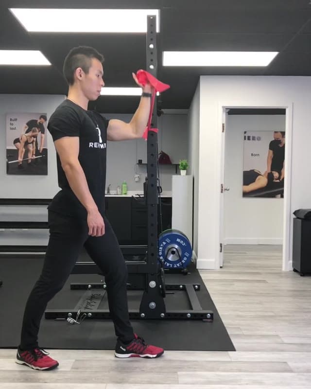内旋上勾拳