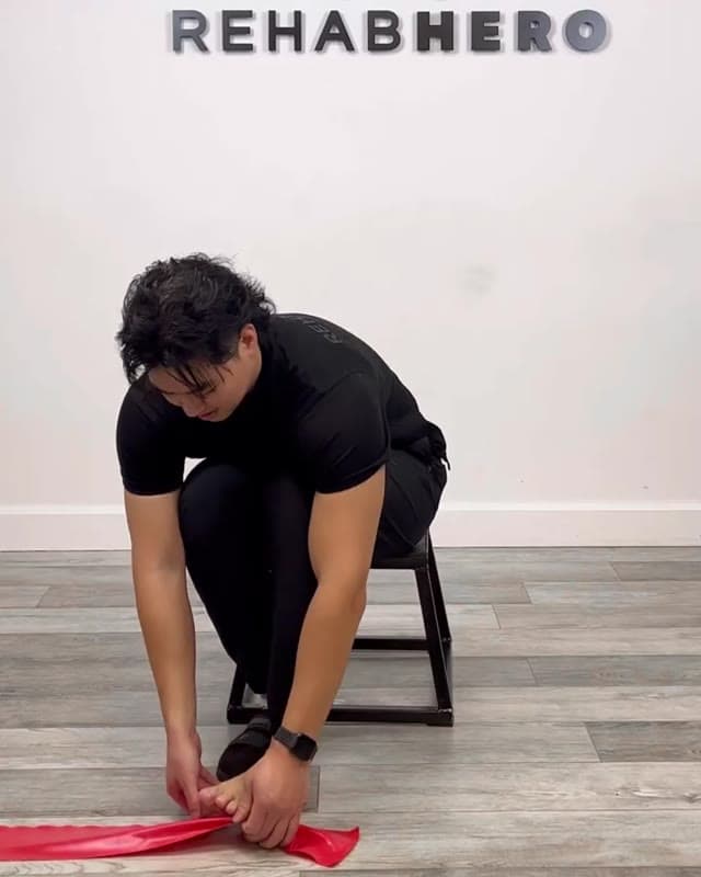 Foot Lateral Band Pull