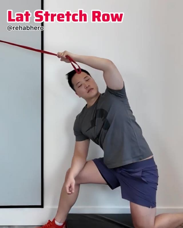 Lat Stretch Row